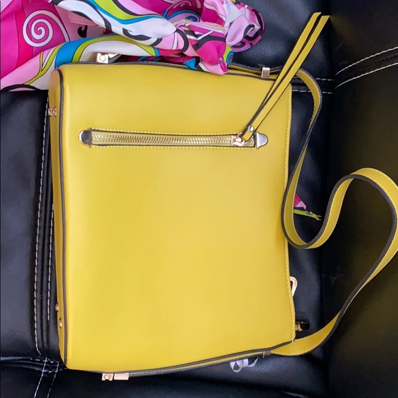 Purse - Picture 3 of 3